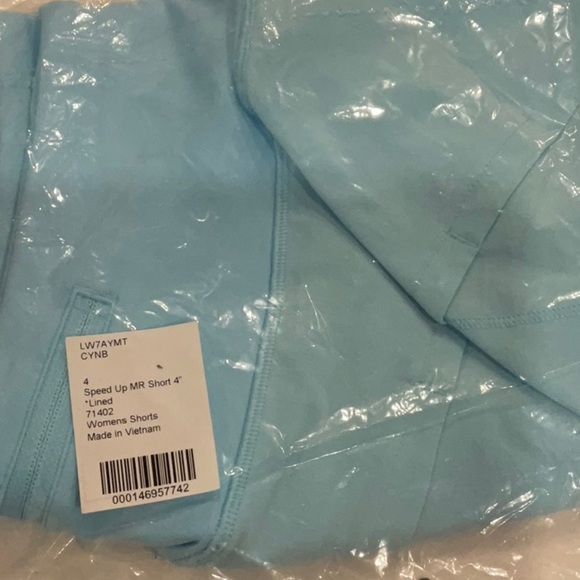 C - Lululemon Speed Up Mid-Rise Lined Short 4"
Cyan Blue - Picture 6 of 6